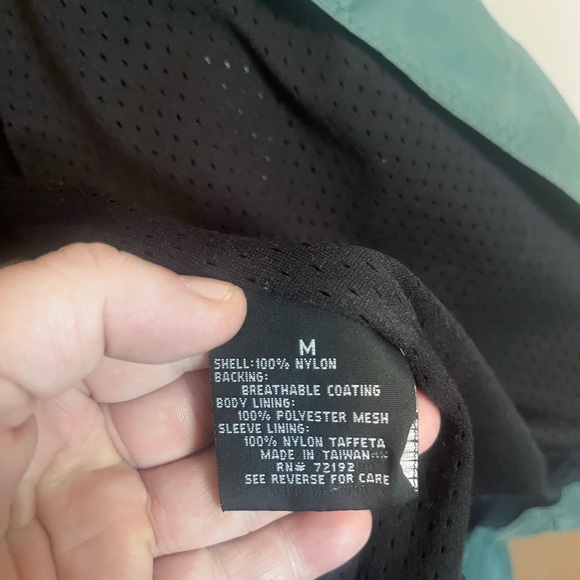 Bass pro shop wind jacket hidden hood full zip pockets men’s M - Picture 5 of 6